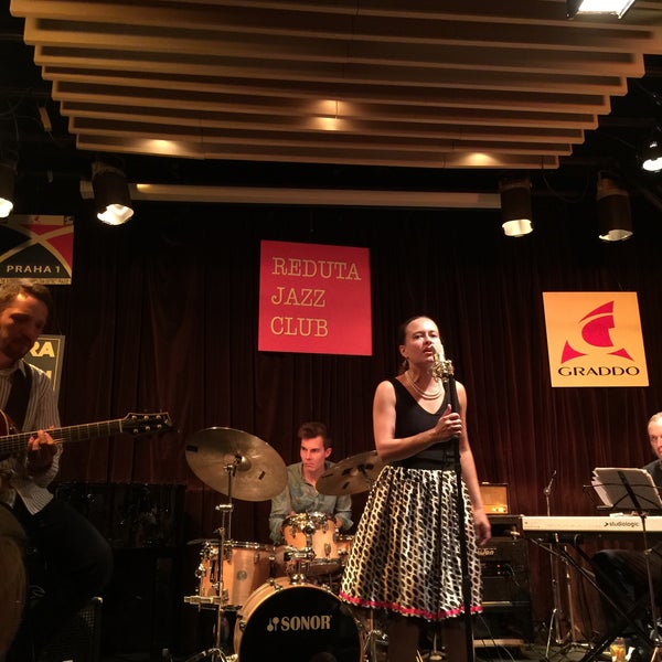 Photo taken at Reduta Jazz Club by Zübeyde B. on 8/29/2015