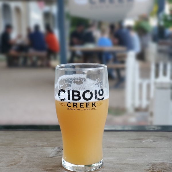 Das Foto wurde bei Cibolo Creek Brewing Co. von Hop G. am 8/24/2020 aufgenommen