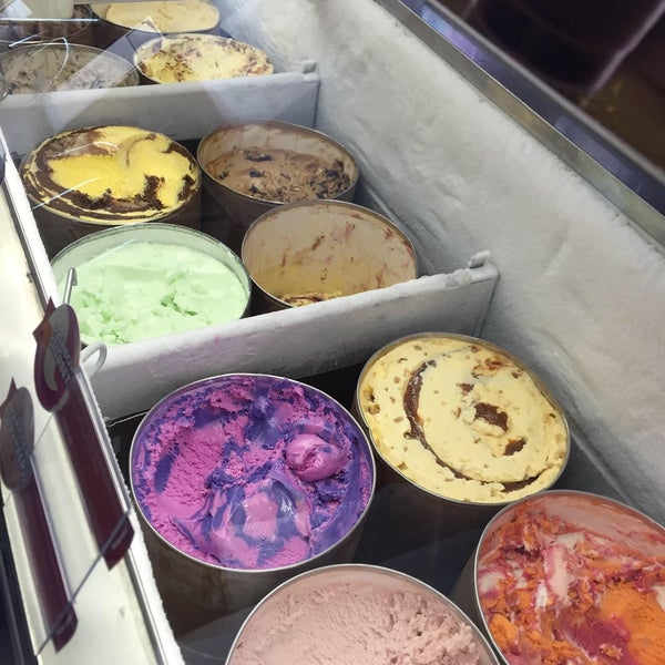 Photos At Baskin Robbins الملك فيصل Khaled Bin Alwaleed Rd