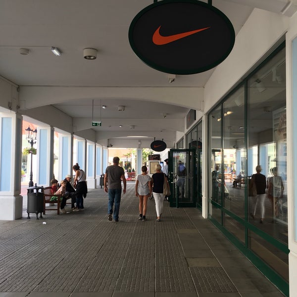 outlet parndorf nike shop