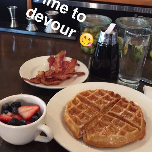 The Belgium waffle is AMAZING! Fluffy and flavorful. Be sure to get bacon and have thrm put the berries on the side do you can pick on them later.