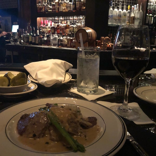 Photo taken at Silver Fox Steakhouse by Fiona S. on 10/5/2018