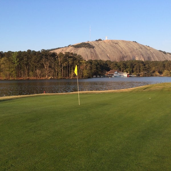 4/9/2014 tarihinde Zack K.ziyaretçi tarafından Stone Mountain Golf Club'de çekilen fotoğraf