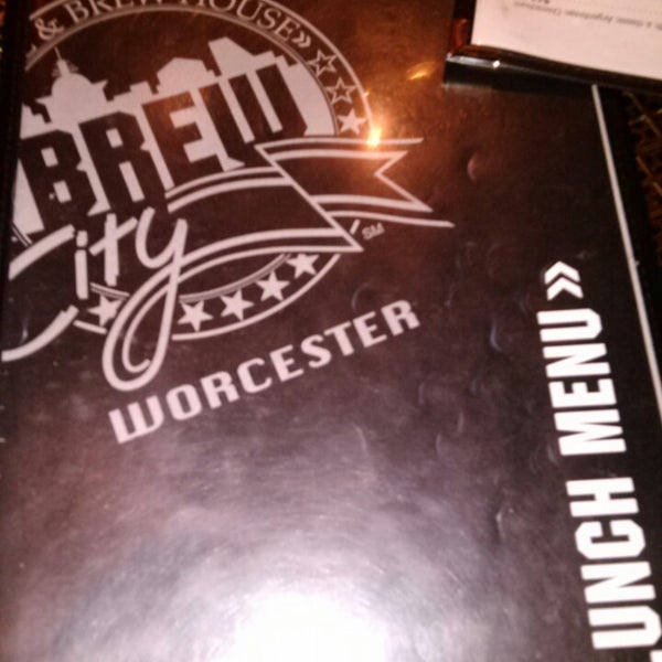 Foto scattata a Brew City Grill &amp; Brew House da $$SexyJunglist$🏊🏊🐷🐷🍤🍤🌱🌱 il 9/24/2013