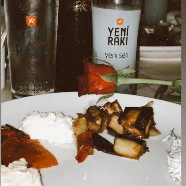 Photo taken at Taş Mahal Restaurant by Zeynep on 8/29/2020