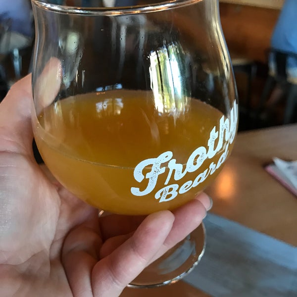 Photo taken at Upstate Craft Beer Co by Harvin on 6/15/2018