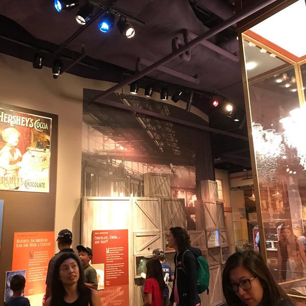 Foto tirada no(a) The Hershey Story | Museum on Chocolate Avenue por Wu-Ning H. em 8/26/2018