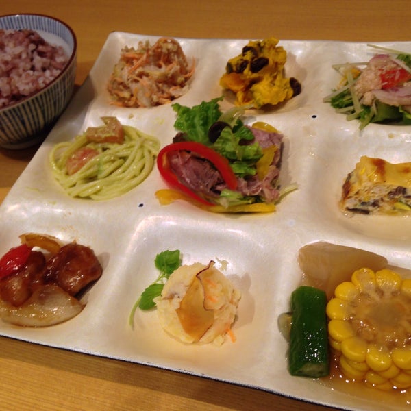 Fotos Em 自然食バイキング 菜蒔季 なんばパークス店 Restaurante Em おおさかし Fotos Em 自然食バイキング 菜蒔季 なんばパークス店 Restaurante Em おおさかし