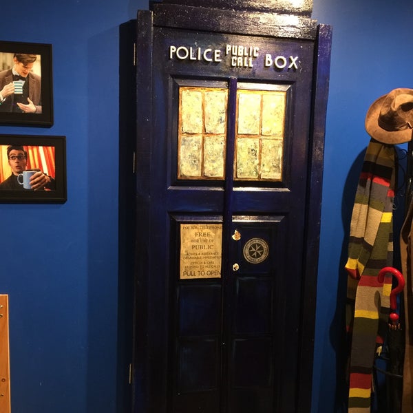 Photo taken at Blue Box Cafe by Amy H. on 1/6/2016