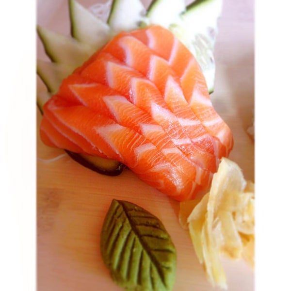 8/28/2015에 Roy A.님이 Asato Sushi &amp; Asian food에서 찍은 사진