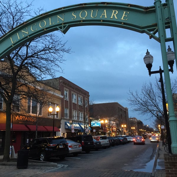 Photos at Lincoln Square (Giddings Plaza) Ravenswood 28 tips from