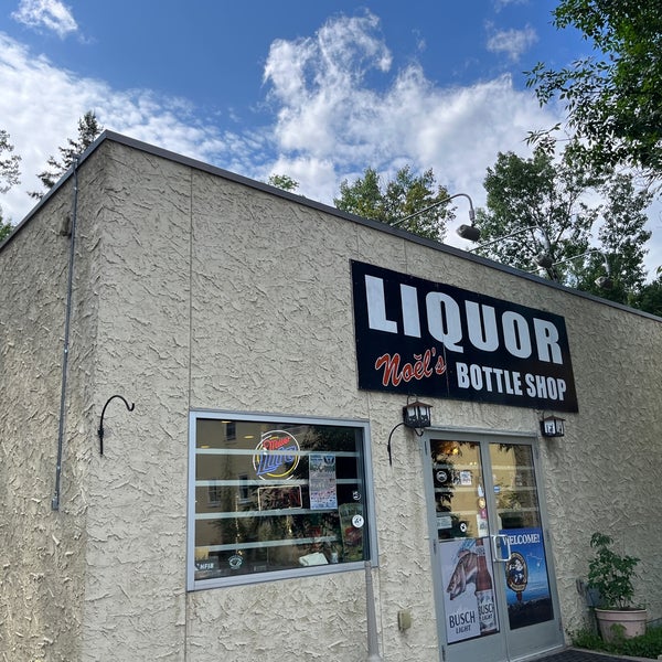 Noel's Bottle Shop 47 visitors