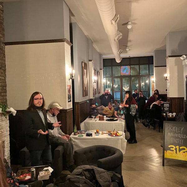 Photo taken at Beermiscuous by Owen H. on 12/2/2021