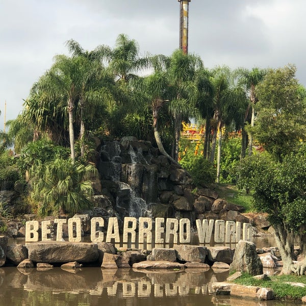 รูปภาพถ่ายที่ Beto Carrero World โดย Rodrigo A. เมื่อ 2/21/2022