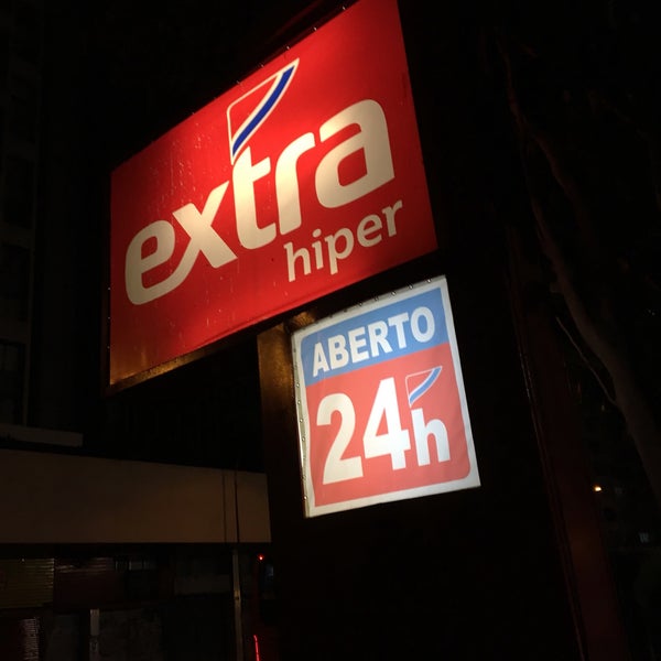 Photo taken at Extra Hipermercado by Rodrigo A. on 11/12/2018