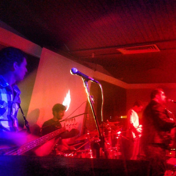 11/2/2013에 Rafael P.님이 21 Music Bar에서 찍은 사진