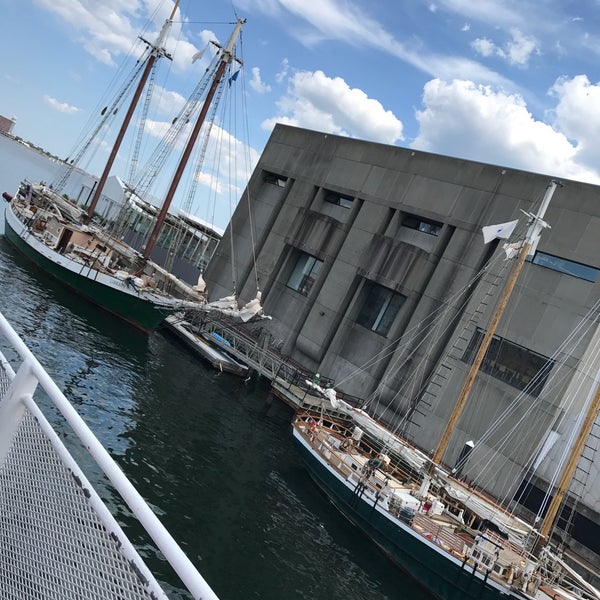 7/10/2017 tarihinde Eric R.ziyaretçi tarafından Boston Harbor Cruises'de çekilen fotoğraf