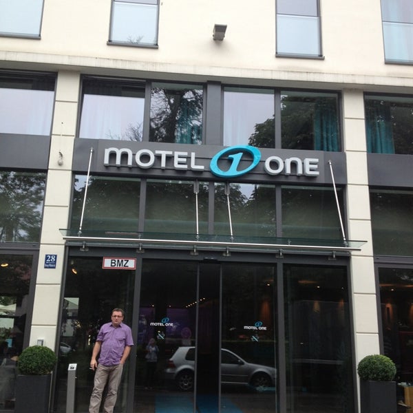 9/11/2013 tarihinde alayne p.ziyaretçi tarafından Motel One München-Sendlinger Tor'de çekilen fotoğraf