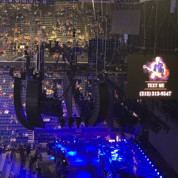 รูปภาพถ่ายที่ Rupp Arena โดย Sandy A. เมื่อ 6/1/2019