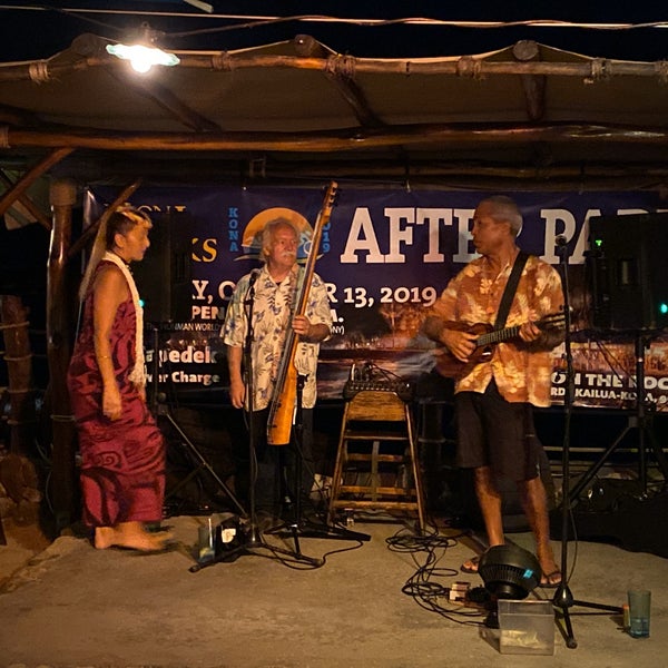 Foto tirada no(a) Huggo&#39;s On The Rocks por Sandy A. em 10/11/2019