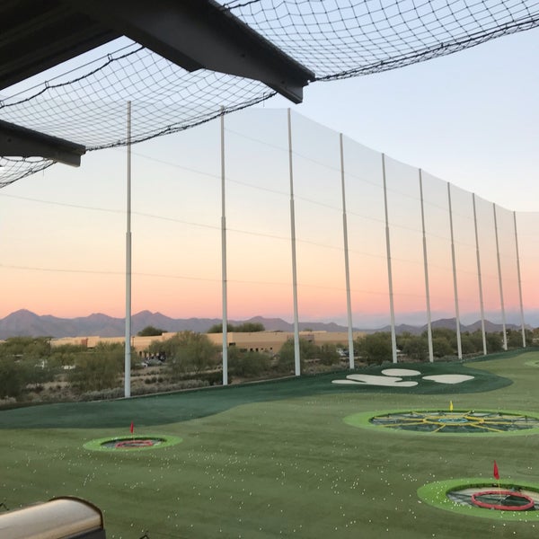 Foto tomada en Topgolf  por Kate B. el 12/3/2018