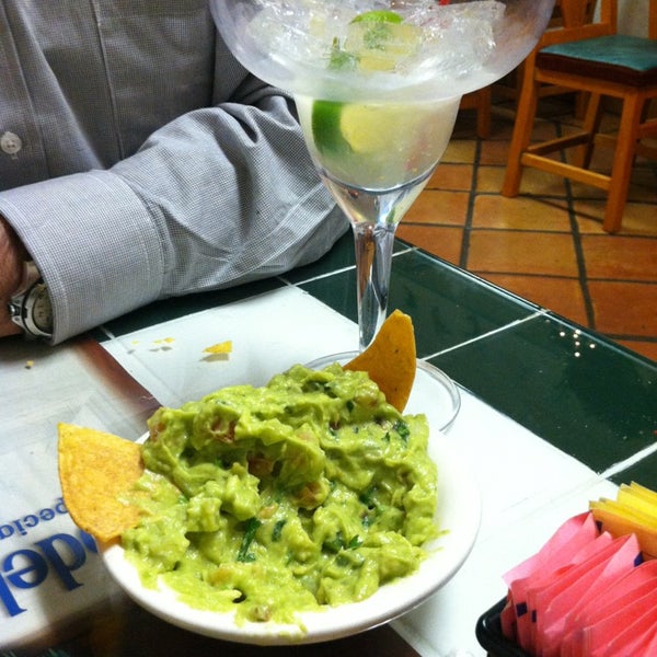 12/24/2012にLynn R.がOaxaca Mexican Food Treasureで撮った写真