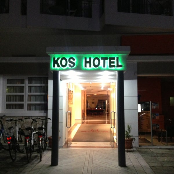 Foto tirada no(a) Kos Hotel Junior Suites por Pelin S. em 6/15/2013