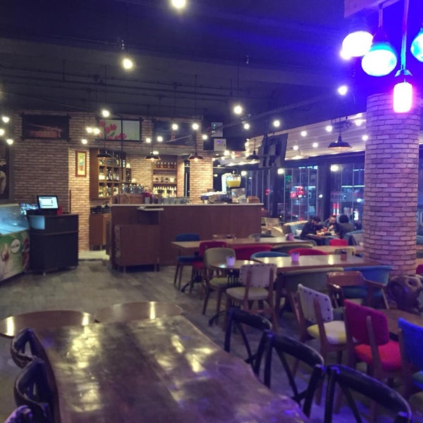 10/5/2018 tarihinde Gmş G.ziyaretçi tarafından The MOON Restaurant &amp; Cafe'de çekilen fotoğraf