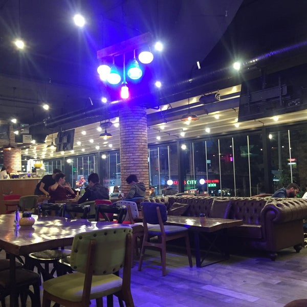 10/13/2018 tarihinde Gmş G.ziyaretçi tarafından The MOON Restaurant &amp; Cafe'de çekilen fotoğraf