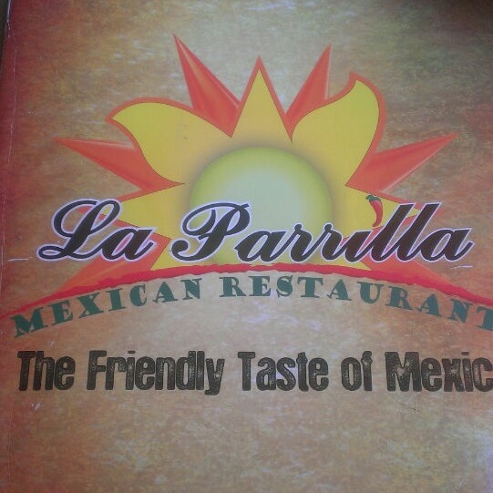 Foto tomada en La Parrilla Mexican Restaurant  por Jenna P. el 4/25/2013