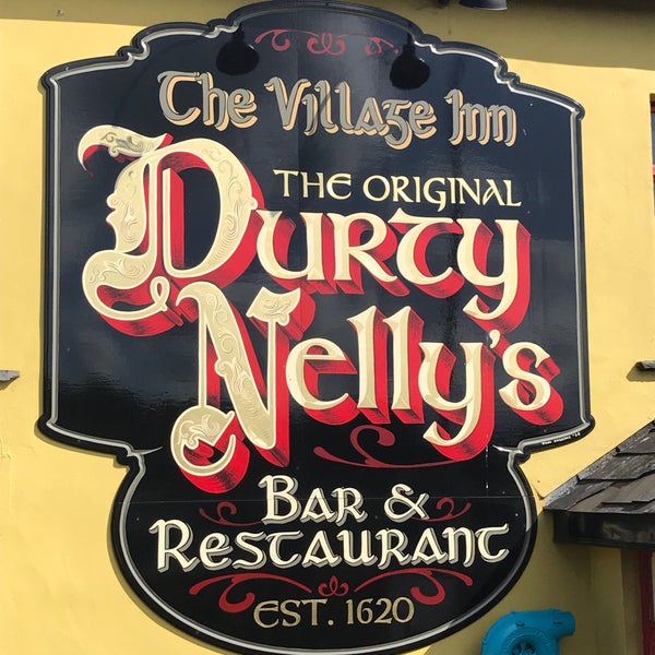 Photo taken at Durty Nelly&#39;s by Peter H. on 9/14/2017
