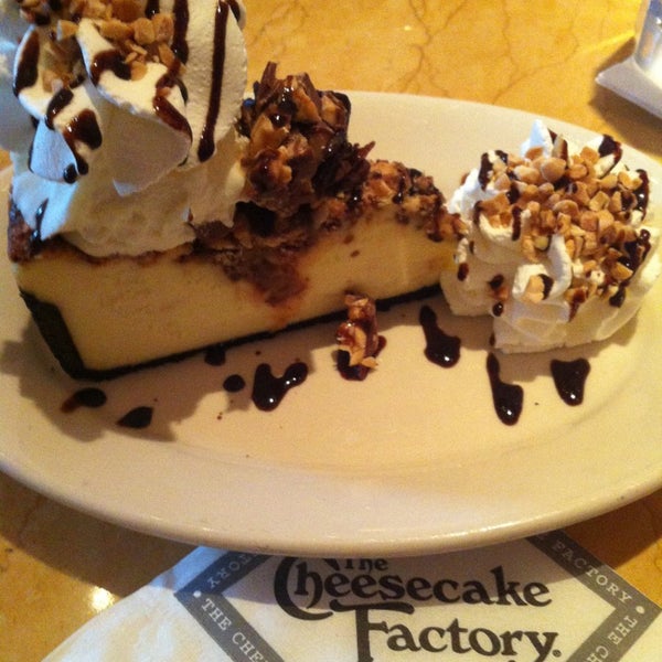 The Cheesecake Factory Downtown Providence 5355 ziyaretçidan 57 tavsiye
