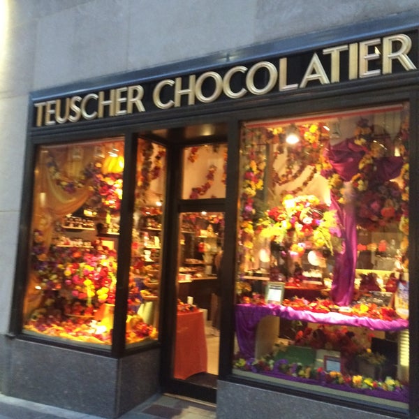 Photo taken at teuscher Chocolates - Rockefeller Center by Ramya B. on 11/17/2015
