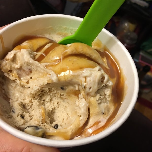 Moozy's Ice Cream & Yogurt Emporium Cushing Square 13 tips