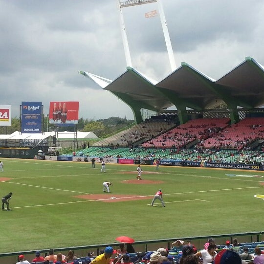 Estadio Hiram Bithorn 13 tips from 1119 visitors