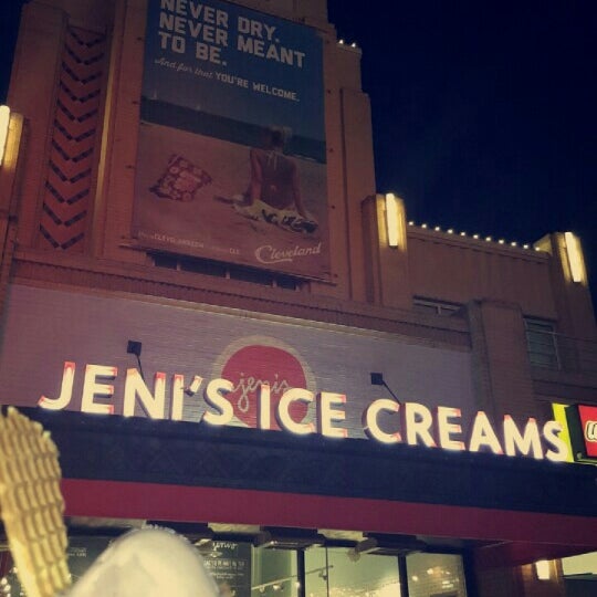 8/7/2015에 Awalsalahat님이 Jeni&#39;s Splendid Ice Creams에서 찍은 사진