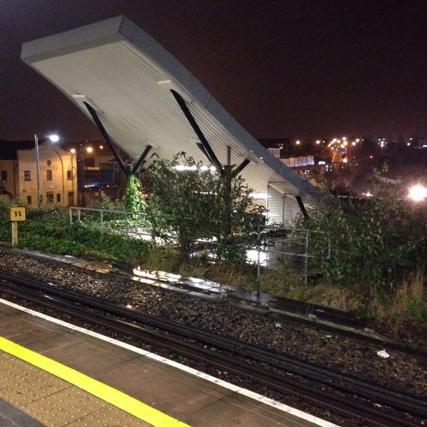 Sandhills Railway Station (SDL) 4 tips