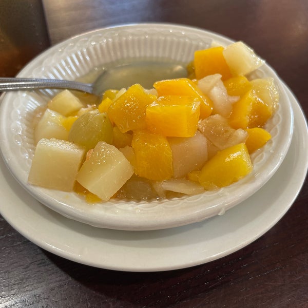Was disappointed when I ask for fruit instead of my potatoes during breakfast. I got canned fruit in syrup instead of fresh.