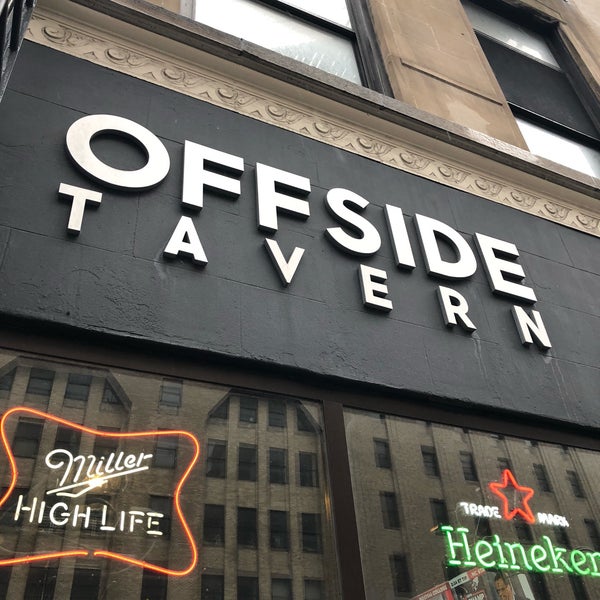 Foto tirada no(a) Offside Tavern por Peter H. em 3/7/2018