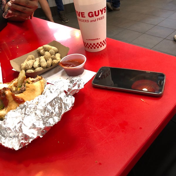 Photo taken at Five Guys by Musaad .. on 7/2/2018