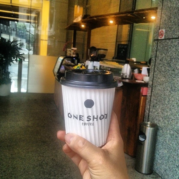 Foto tomada en One Shot Coffee  por Daphne Maia L. el 4/7/2014