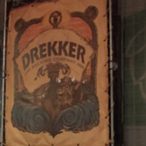 Foto tirada no(a) Drekker Brewing Company por James T. em 9/28/2018