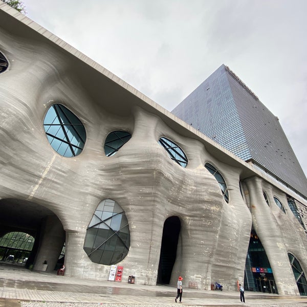 证大喜玛拉雅中心