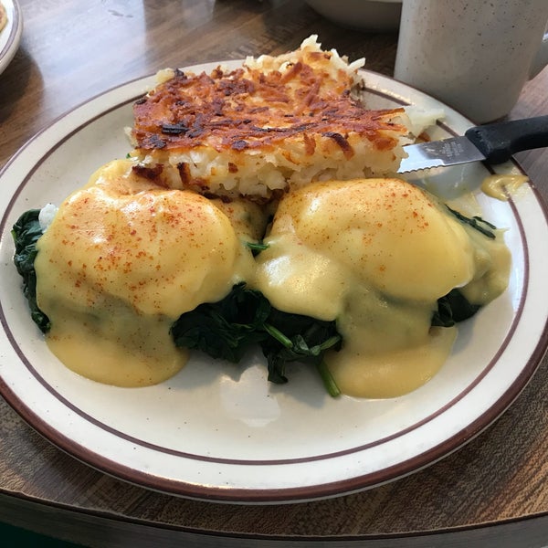 Best hash browns in town. Love the fresh spinach in the eggs Florentine. Service is always great, and they have Cafe Moto coffee. One of the best spots for breakfast in San Diego.