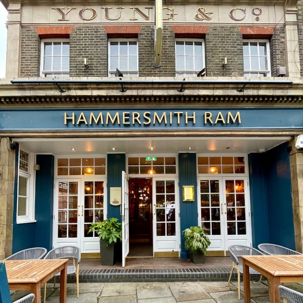 Foto tirada no(a) The Hammersmith Ram por Atti L. em 11/12/2023