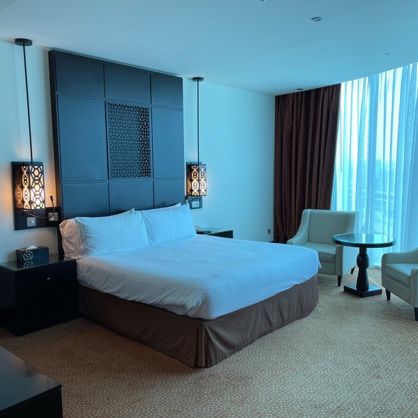 Foto diambil di Holiday Inn Dubai - Al Barsha oleh Atti L. pada 9/28/2021