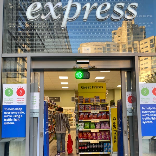 tesco-express-grocery-store-in-cardiff