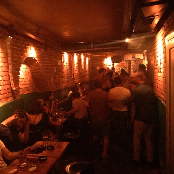 8/26/2018 tarihinde Olcay Ç.ziyaretçi tarafından Dokuzaltı Bar'de çekilen fotoğraf