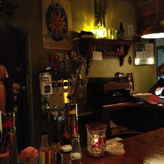 Foto diambil di Peg&#39;s Cantina &amp; Brew Pub oleh BmoreSara pada 12/24/2012
