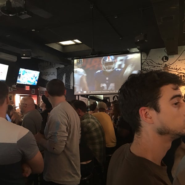 Foto tomada en Brooklyn Tap House  por Melinda M. el 9/18/2016